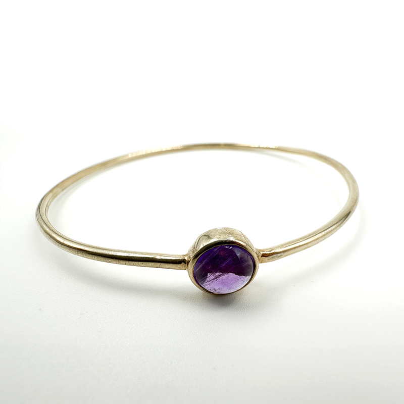 Cabochon Amethyst Bangle